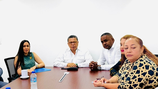 Sucursal Los Mina Promipyme sostiene encuentro con CONEMP